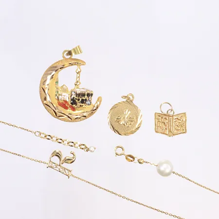 Diverse guld, delvis defekt, 18K Bruttovikt: 5,8g Vikt: 5,8 g