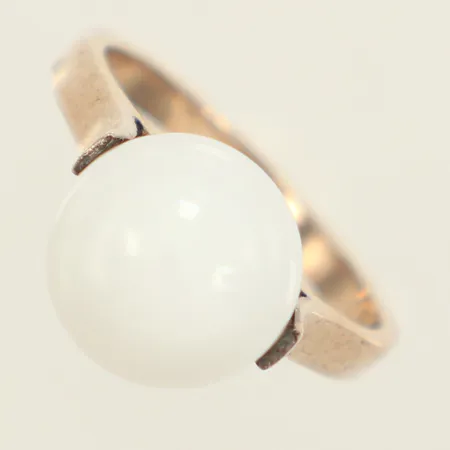 Ring, vit sten, stl 16, bredd 2,1-10mm, silver 835/1000 Vikt: 3,3 g