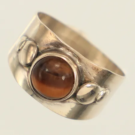 Ring, tigeröga, stl 16½, bredd 3,3-10,3mm, silver  Vikt: 2,5 g