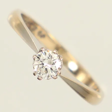 Ring, diamant ca0,25ct, stl 17, bredd 2,1-5,1mm, vitguld, 18K Vikt: 2,6 g