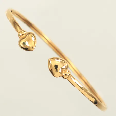 Armring, innermått 17cm, bredd 7,8mm, GHA, 18K  Vikt: 3,9 g