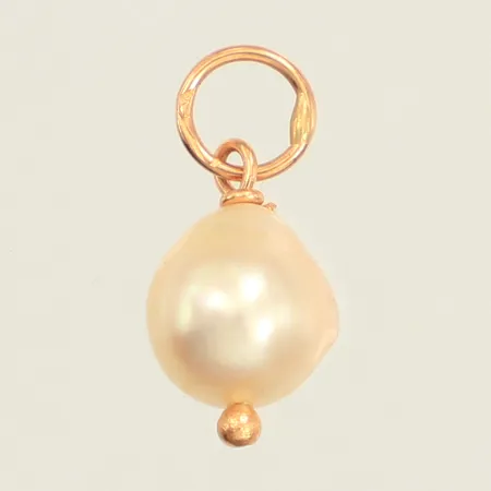 Hänge, odlad pärla, Ø6,6mm, längd 13mm, 18K Vikt: 0,5 g