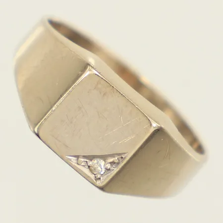 Klackring, diamant ca0,01ct, stl 16, bredd 2,8-7,7mm, vitguld, 18K Vikt: 2,7 g