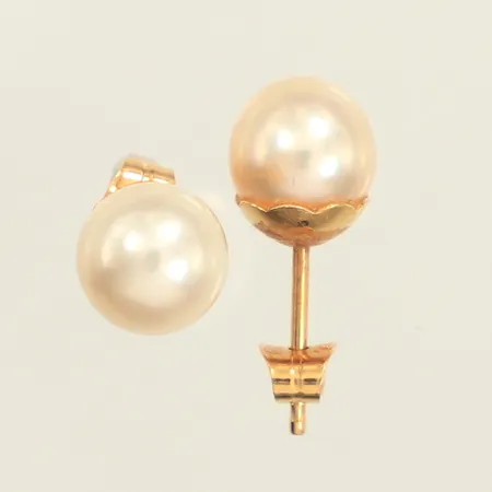 Ett par örhängen, pärlor, Ø7mm, 18K Vikt: 1,8 g