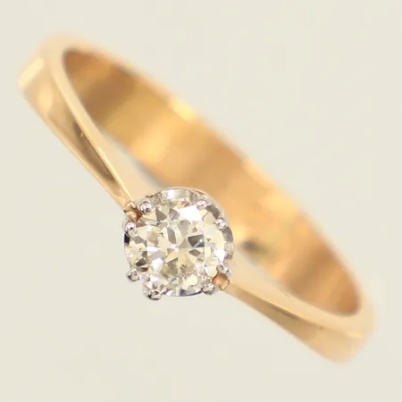 Ring, diamant ca0,35ct, stl 18½, bredd 3,7-5,4mm, 18K Vikt: 3,3 g