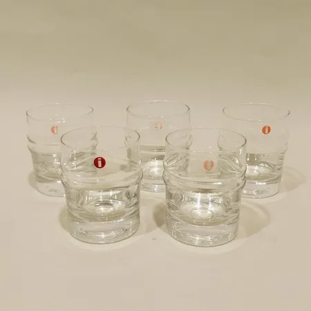 Fem snapsglas, Droppring, Iittala Timo Sarpaneva, höjd 6cm, bredd Ø4,5cm, glas, etikettmärkt 