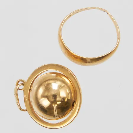 Diverse guld, defekta, skeva, gravyr, 18K Vikt: 4,8 g