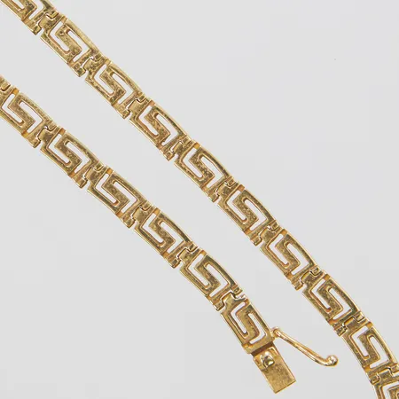 Collier, meandermönster, halvstelt, längd ca 47cm, bredd 5mm, glapp lås, bruksslitage, 14K Vikt: 26,3 g