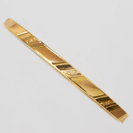 Armring, Ø 65mm, ca 19,5cm, bredd 5mm, skev, 14K Vikt: 4,9 g
