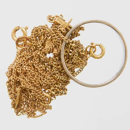 Diverse guld, defekta, trassligt, gravyr, skeva, 18K Vikt: 12,6 g