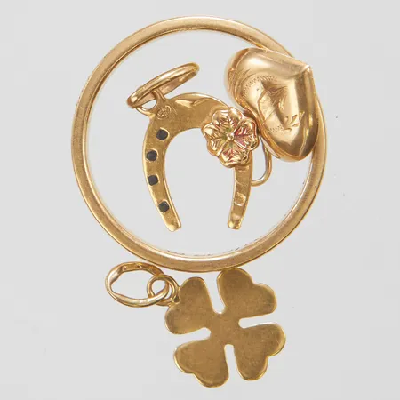 Diverse guld, gravyr, skeva, buckliga, 18K Vikt: 4,5 g