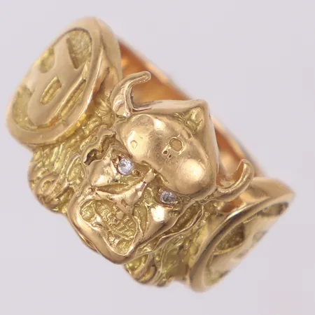 Ring, vikingamotiv med diamanter 2 x ca. 0,01ct, stl 19½, bredd: 5-15,5mm, 18K Vikt: 19,2 g