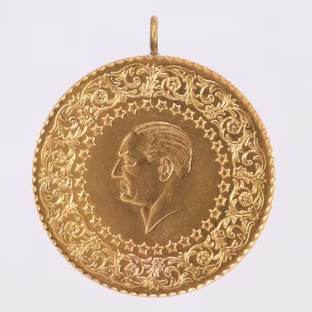 Hänge, myntliknande föremål, 250 Kurus, präglat år 2010, Ø39,8mm, ögla i oädel metall, 22K, bruttovikt: 17,7g Vikt: 17,7 g