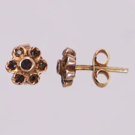 Örhängen, röda och vita stenar, Ø6mm, stift, 14K, omaka snurrebussar varav ena  i 18K Vikt: 1,1 g