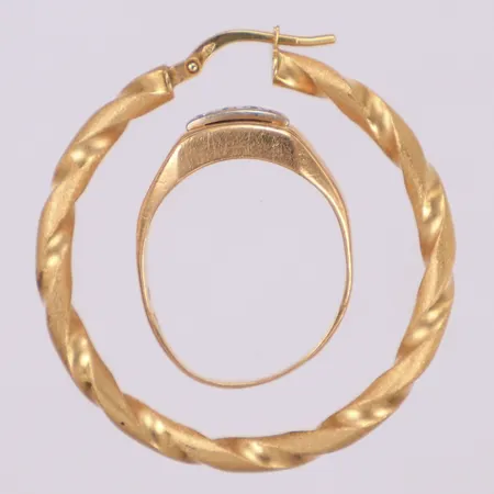 Diverse guld, defekter/udda, 18K Vikt: 5 g