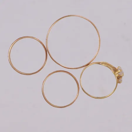 4 Ringar, gravyrer/stenar, 18K Vikt: 6 g