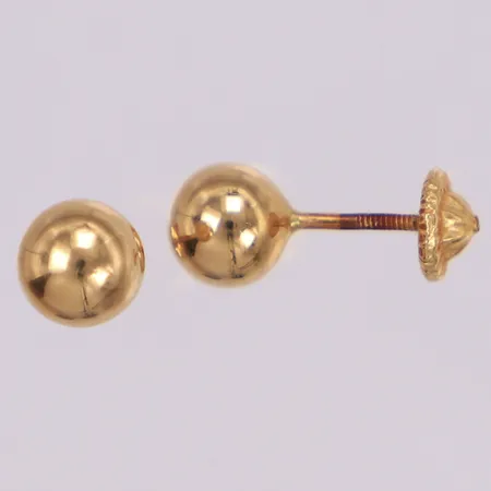 Ett par örhängen, längd 15,2mm, bredd 6,0mm, 18K Vikt: 0,7 g