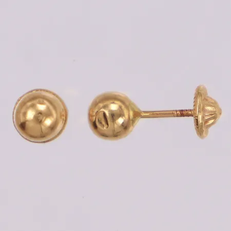 Ett par örhängen, längd 13,7, bredd 4,8mm, ostämplade, 18K  Vikt: 0,4 g
