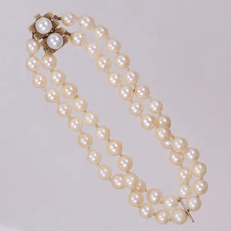Armband med odlade pärlor, längd 18cm, bredd 11,4-12,8mm, guld lås i 14K Vikt: 17,4 g