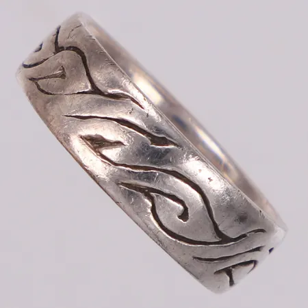 Ring, stl 22½, bredd: 8,2mm, 925/1000 silver Vikt: 9,9 g