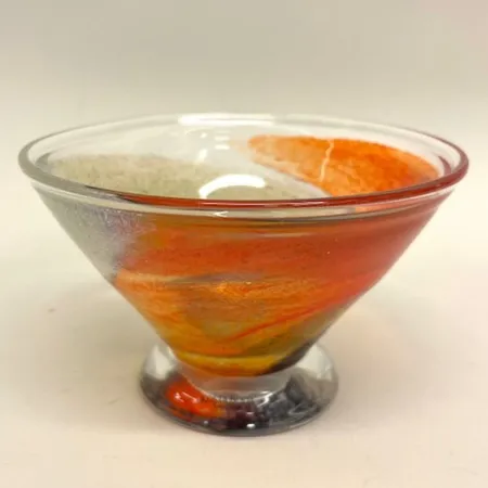 Skål, höjd 9,5cm, Ø15cm, Twister, signerad Kjell Engman, Kosta Boda 59970, etikettmärkt, glas    Skickas med paket.