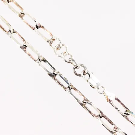 Collier 42,5-45,5cm, bredd 7,5mm, GHA, 925/1000. Vikt: 40,8 g