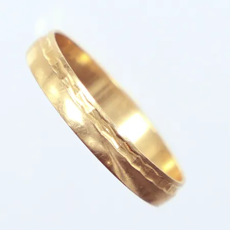 Ring, Schalin, Ø18¾, gravyr, 18K Vikt: 1,9 g