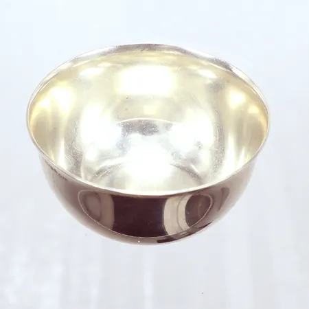 Skål, Ø16cm, höjd 28,8mm, gravyr, år 1951, Carlman Aktiebolag Hovjuv, silver 800/1000 Vikt: 43,9 g