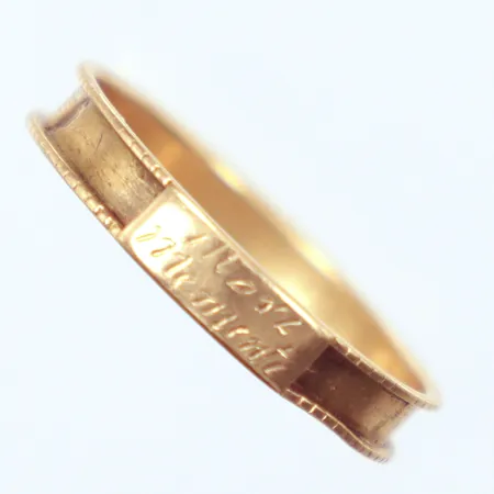 Ring, Ø18¾, gravyr, 18K  Vikt: 1,6 g
