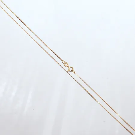 Halskedja Venezia, längd 38cm, bredd 0,9mm, något ojämn, 18K  Vikt: 2,4 g