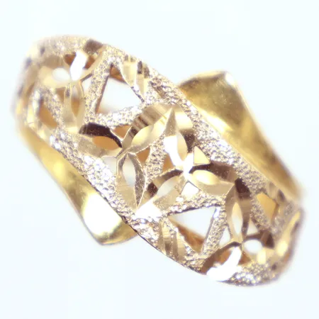 Ring Ø17¾, 18k   Vikt: 4 g