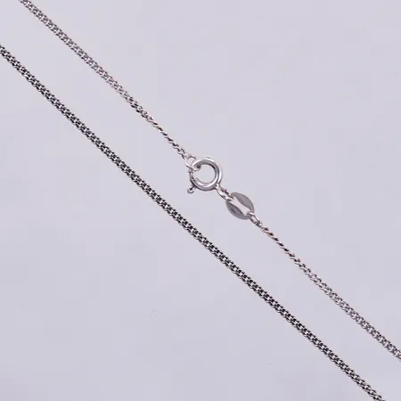 Kedja Pansar längd ca 48cm, bredd ca 1mm, 925/1000 silver Vikt: 2,5 g