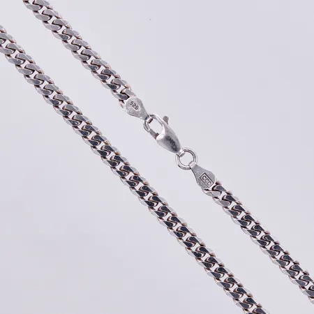 Kedja längd ca 41cm, bredd ca 4mm, 925/1000 silver Vikt: 15 g