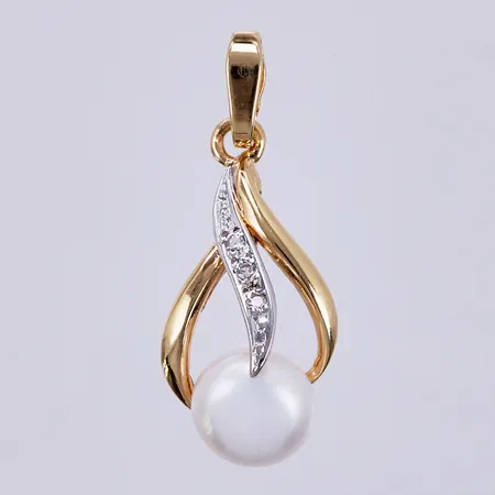 Hänge med odlad pärla & diamanter ca 3x0,005ct, 8/8-slipning, längd ca 22mm, bredd ca 1-10mm, 18K  Vikt: 1,2 g