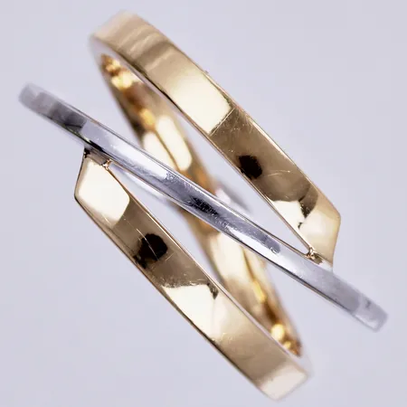 Ring GHA, stl:19 ½, bredd ca 3-10mm, 18K Vikt: 2,4 g