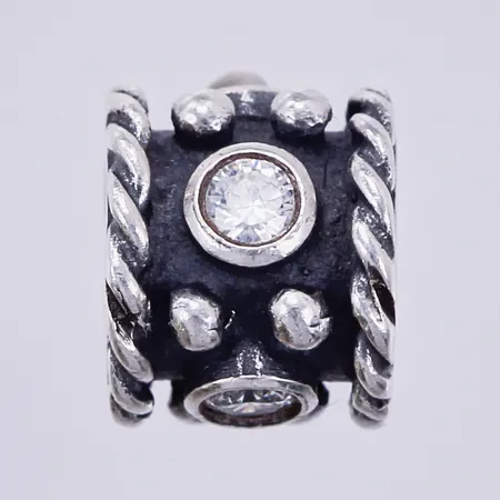 Berlock Pandora, med vita stenar, bredd ca 7mm, 925/1000 silver Vikt: 3,9 g