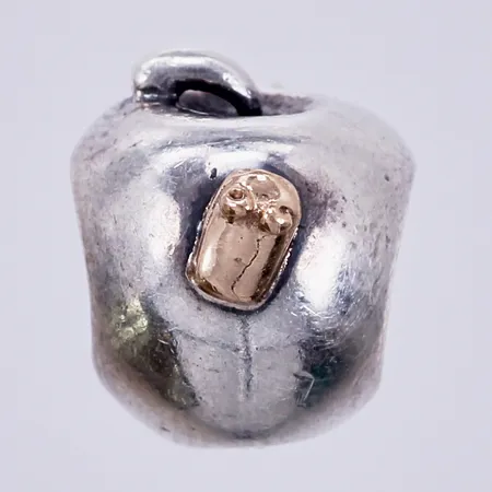 Berlock Pandora, bredd ca 7mm, 925/1000 silver Vikt: 2,9 g