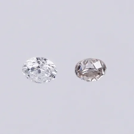 Lösa diamanter ca 2x0,10ct  Vikt: 0 g