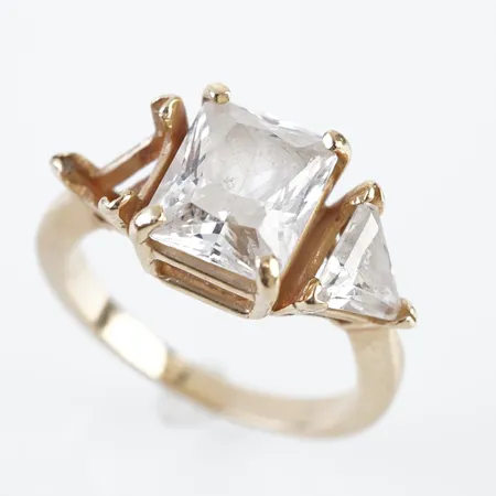 Ring, 14k, defekt Vikt: 6,1 g