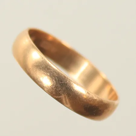 Ring stl 21½, bredd 5 mm, 9K, 3,6g Vikt: 3,6 g