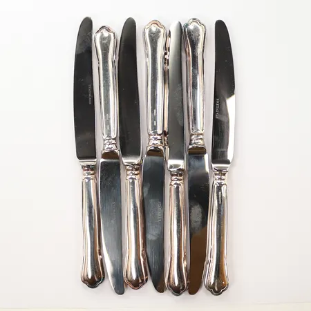 7 knivar med blad i rostfritt stål, 17cm, silver, 830/1000, bruttovikt 318g Vikt: 318 g