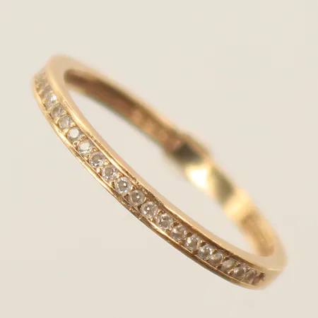 Ring med vita stenar, stl 17¾, 14K Vikt: 1,3 g