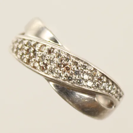 Ring med vita stenar, stl 20, bredd 4-8mm, 925/1000-delar, 5,6g 