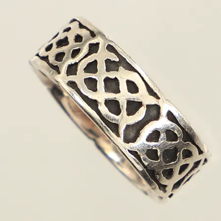 Ring, stl 17¼, bredd 7,3mm, 925/1000 silver  Vikt: 5,4 g