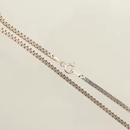 Kedja, längd 45cm, bredd ca 2,5mm, Italy 925/1000 silver  Vikt: 6,7 g