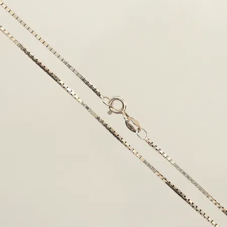 Kedja Venezia, längd 45,5cm, bredd ca 1,2mm, 925/1000 silver  Vikt: 3,9 g