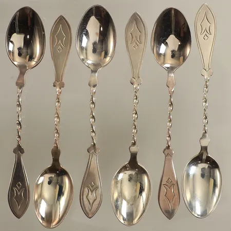 Sex skedar, skaft med vriden dekor, längd ca 12cm,  Guldsmedsaktiebolaget I Stockholm 1960-tal, silver Vikt: 58,2 g
