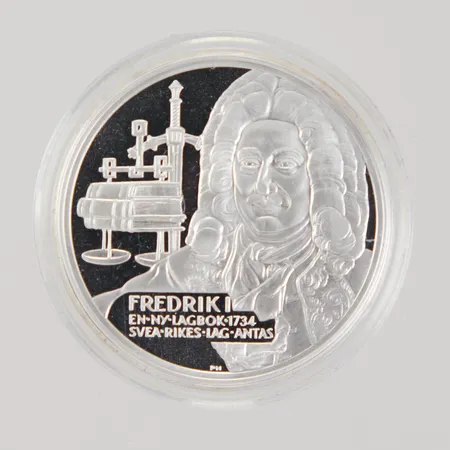 Silvermynt, Ø 36mm, Kungariket Sverige, Fredrik I, En Ny Lagbok 1734 Svea Rikes Lag Antas, etui, 925/1000 silver,  Vikt: 27,4 g