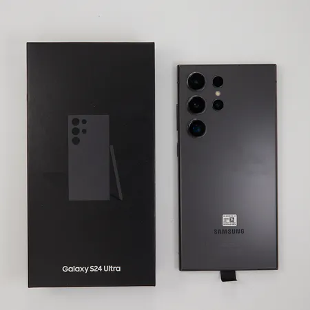 Mobiltelefon Samsung Galaxy S24 Ultra, 256Gb, Imei: 351885219418604, med kartong, inga andra tillbehör