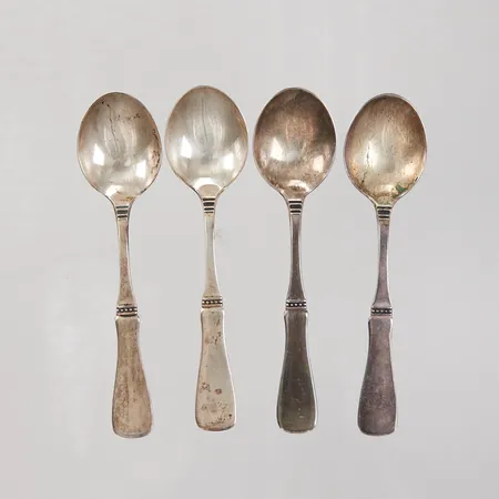 4 Kaffeskedar, modell Uppsala, längd 11cm, MGAB, 830/1000 silver, Vikt: 45,1 g